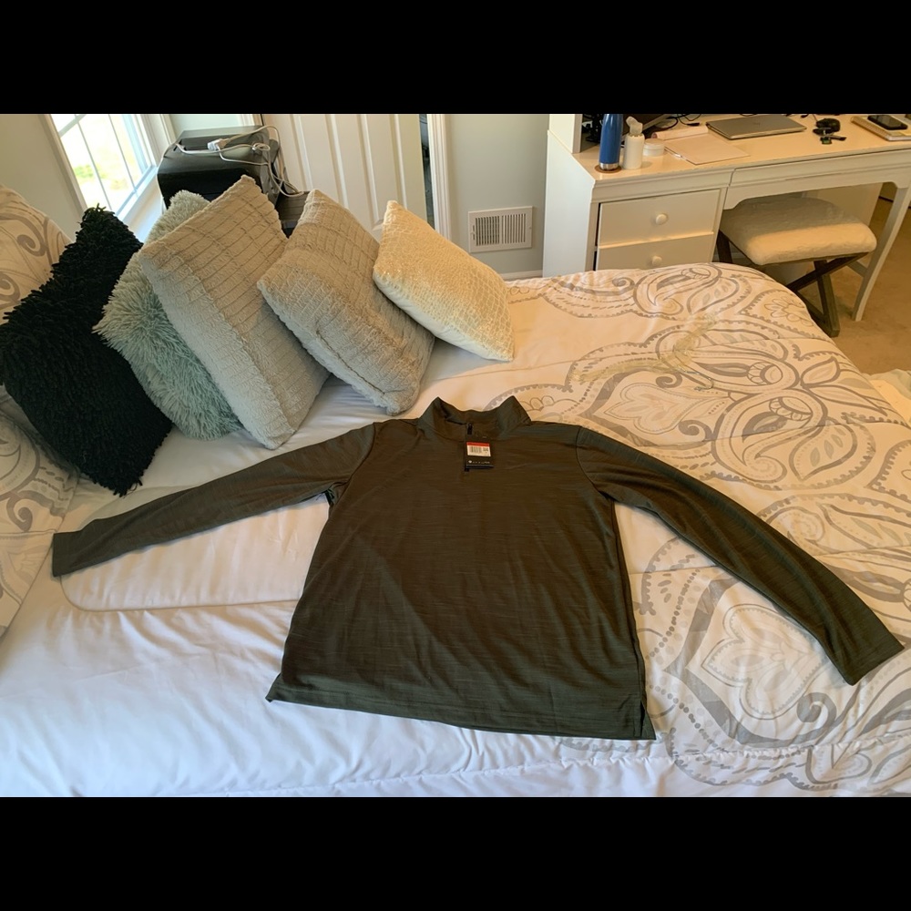 NEW Nike Dri-Fit 1/4 Zip Shirt Tags on; Never Used - Picture 2 of 6